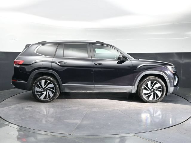 Used 2025 Volkswagen Atlas SEL AWD/4WD image 4