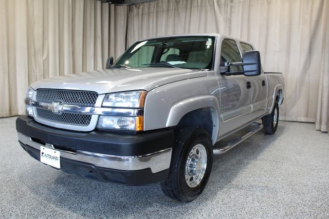 Used 2004 Chevrolet Silverado 2500 LS w/ Heavy-Duty Power Package image 4