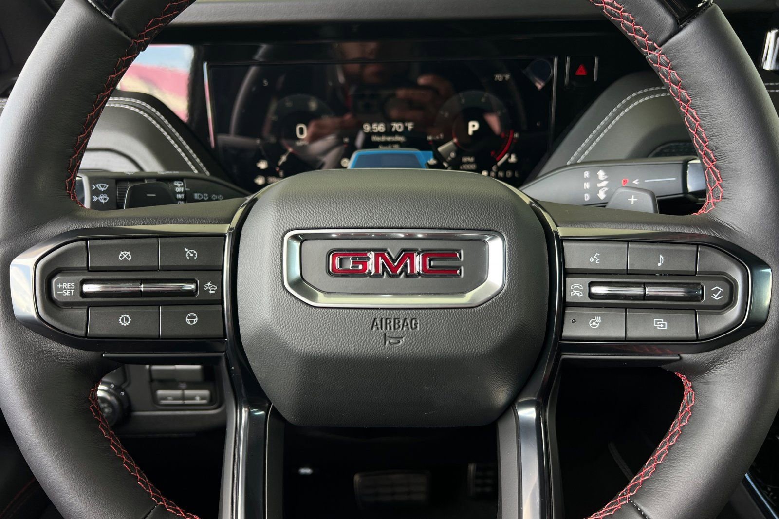 New 2026 GMC Yukon AT4 Ultimate AWD/4WD image 24