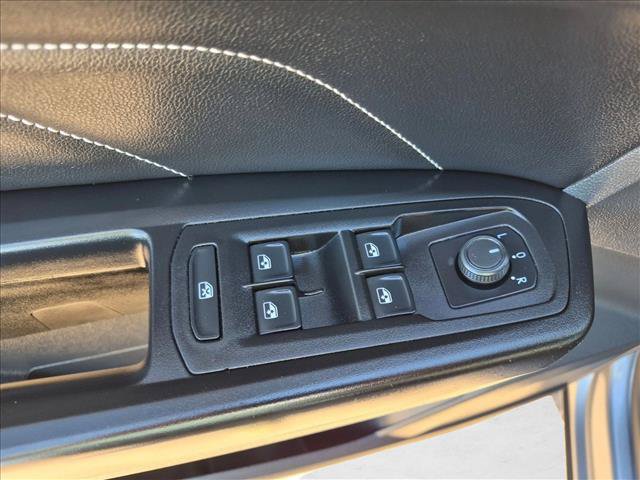 Used 2020 Volkswagen Atlas Cross Sport SEL R-Line AWD/4WD image 12