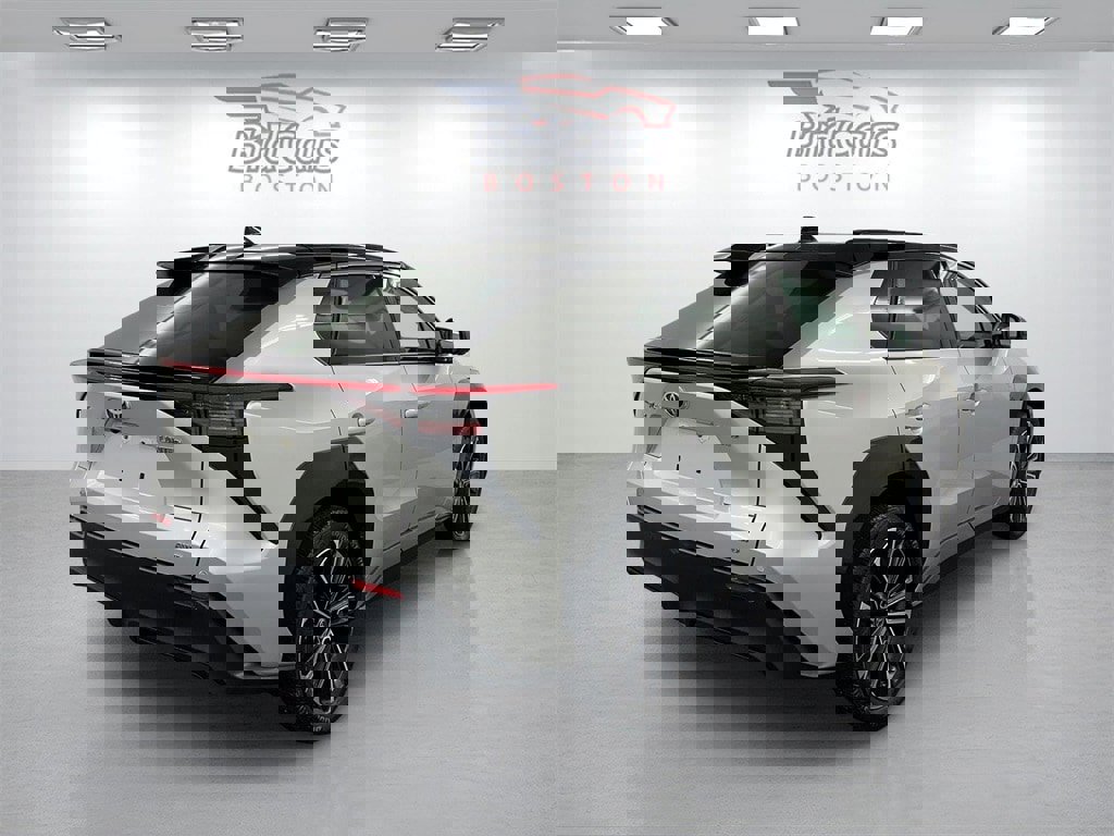 Used 2023 Toyota bZ4X Limited image 4