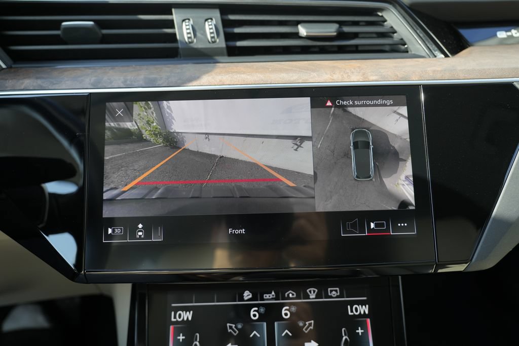 Used 2019 Audi e-tron Prestige AWD/4WD image 64