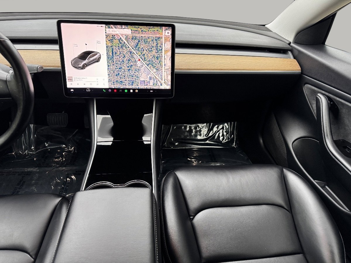 Used 2018 Tesla Model 3 Long Range image 19
