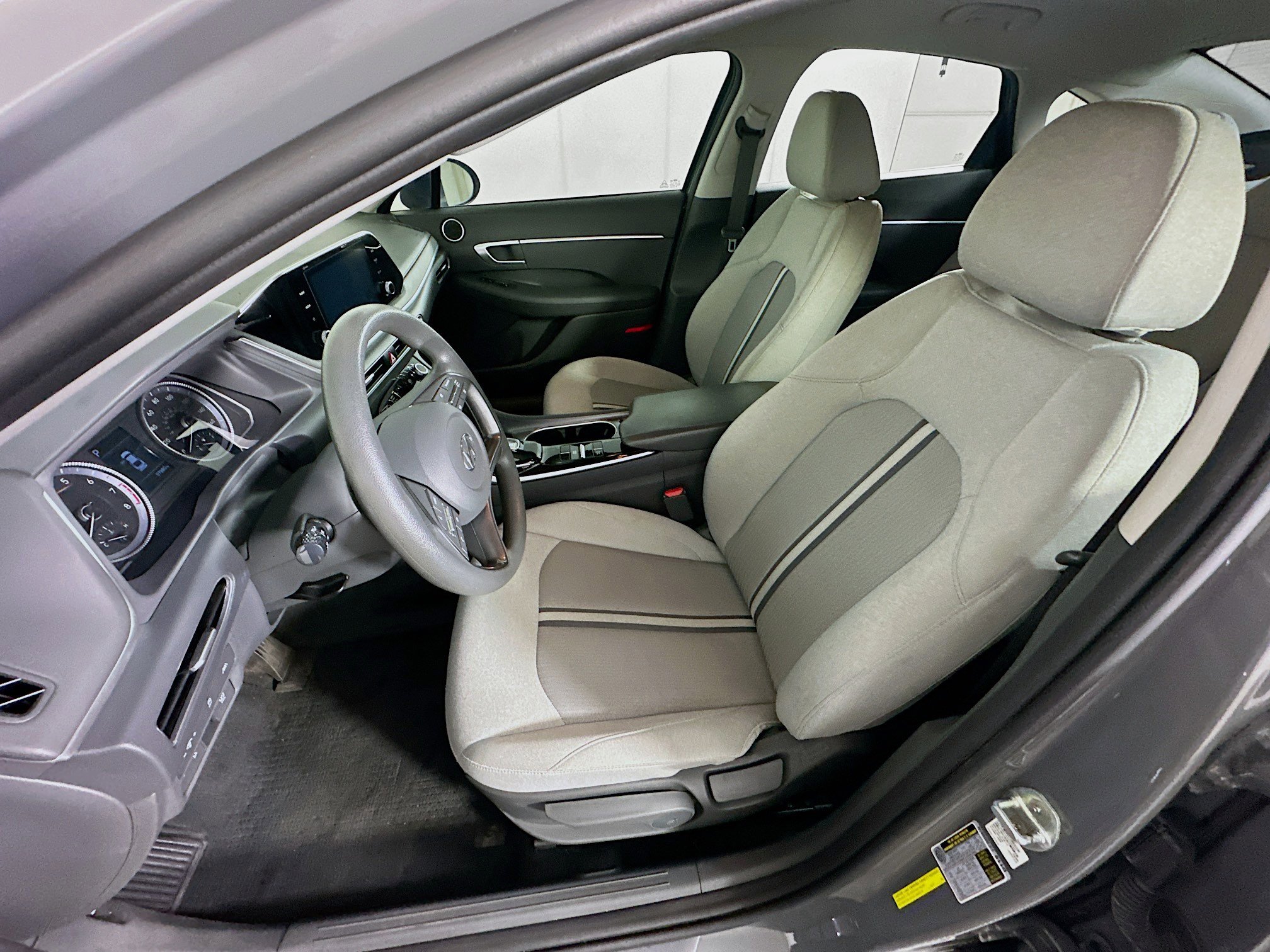 Used 2021 Hyundai Sonata SE w/ Winter Weather Package image 13