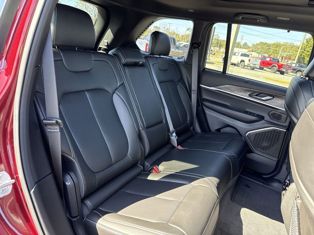 New 2025 Jeep Grand Cherokee Limited 4xe image 26