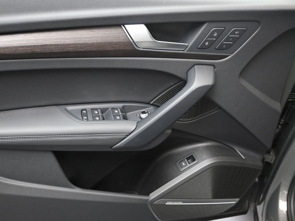 Certified 2025 Audi Q5 2.0T Premium Plus w/ Premium Plus Package image 21