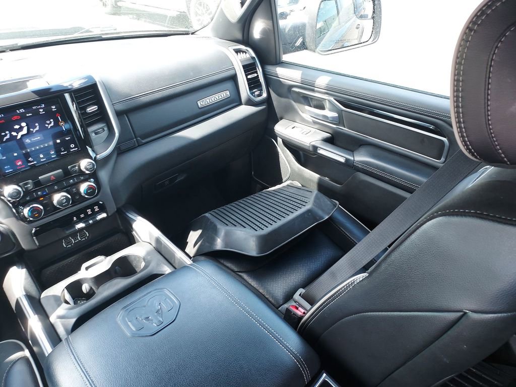 Used 2021 RAM 1500 Laramie w/ Sport Appearance Package image 11