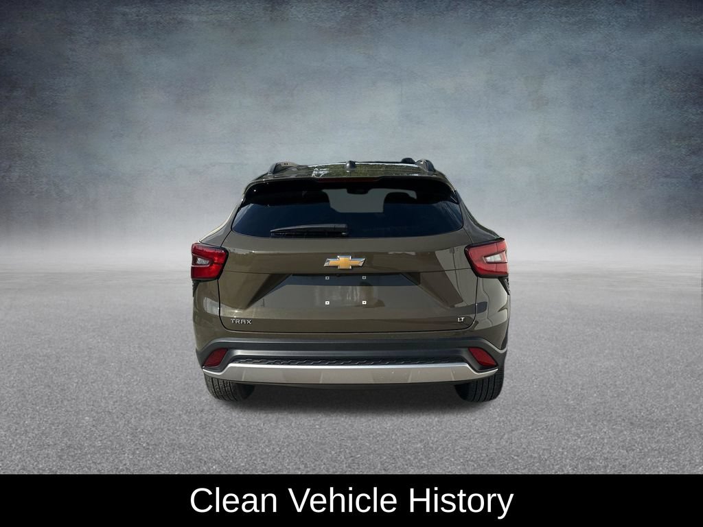 Used 2024 Chevrolet Trax LT w/ Driver Confidence Package FWD image 5