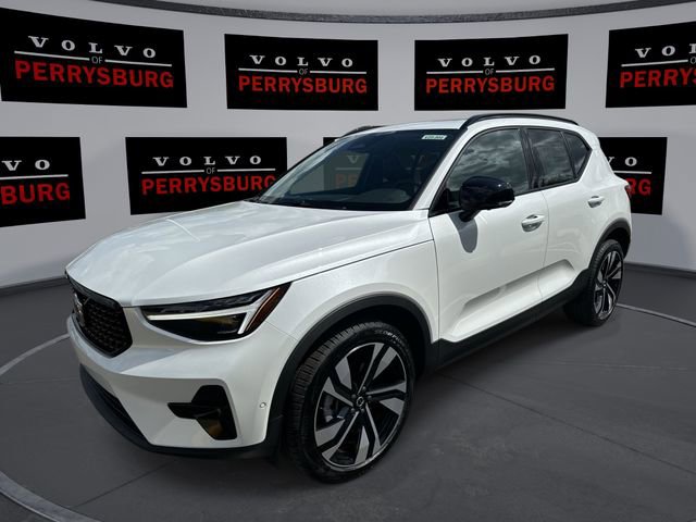 New 2025 Volvo XC40 B5 Plus w/ Protection Package Premier image 1