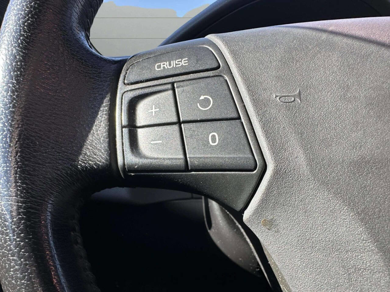 Used 2005 Volvo S40 2.4i FWD image 22