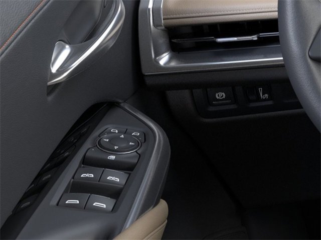 New 2024 Cadillac XT4 Luxury w/ Cold Weather Package image 22