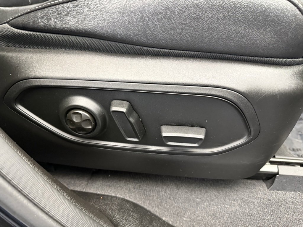 Used 2022 Jeep Grand Cherokee Limited image 52