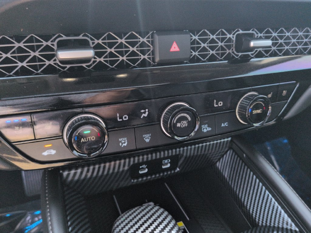 Used 2024 Honda Accord Touring image 17