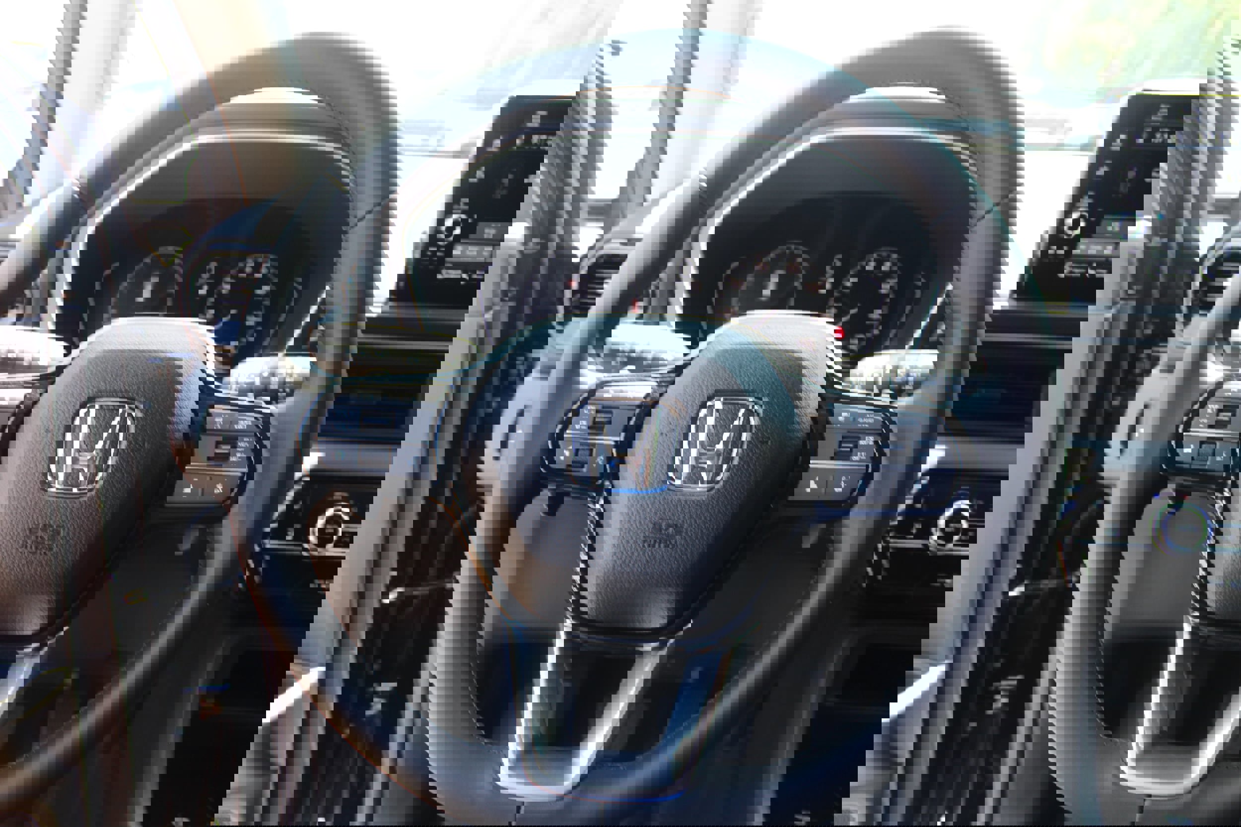 New 2025 Honda Pilot Touring image 8