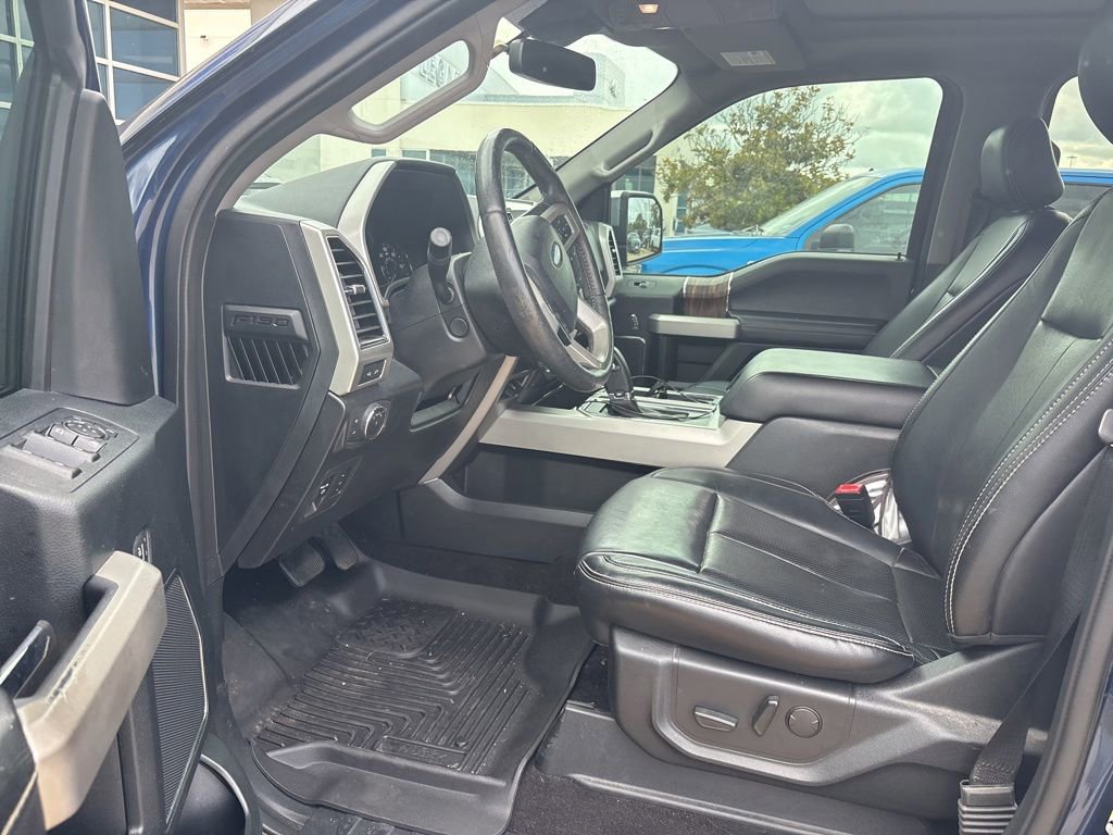 Used 2019 Ford F150 Lariat w/ Equipment Group 502A Luxury AWD/4WD image 4