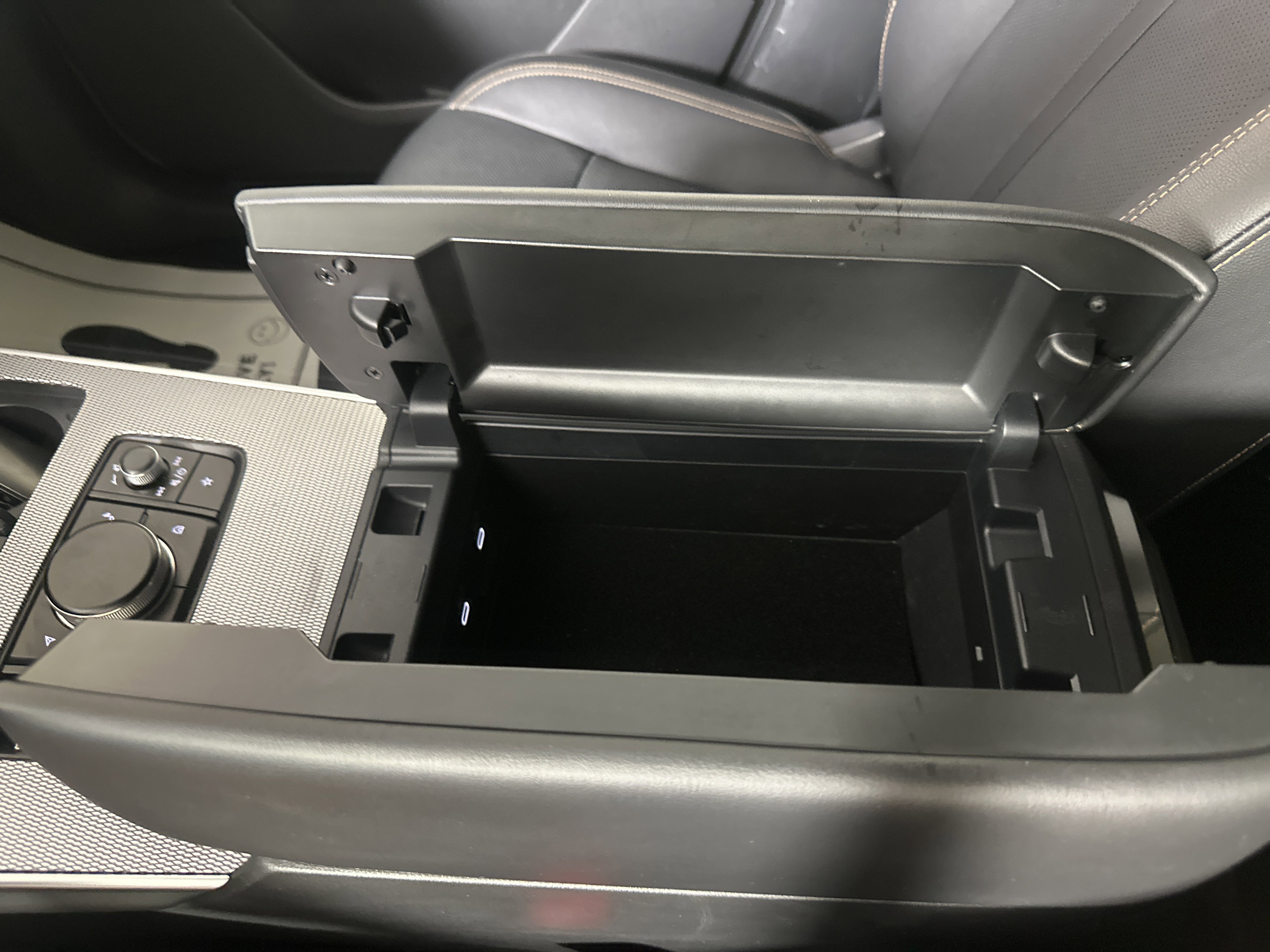 Used 2024 MAZDA CX-90 3.3 Turbo w/ Preferred Plus image 21