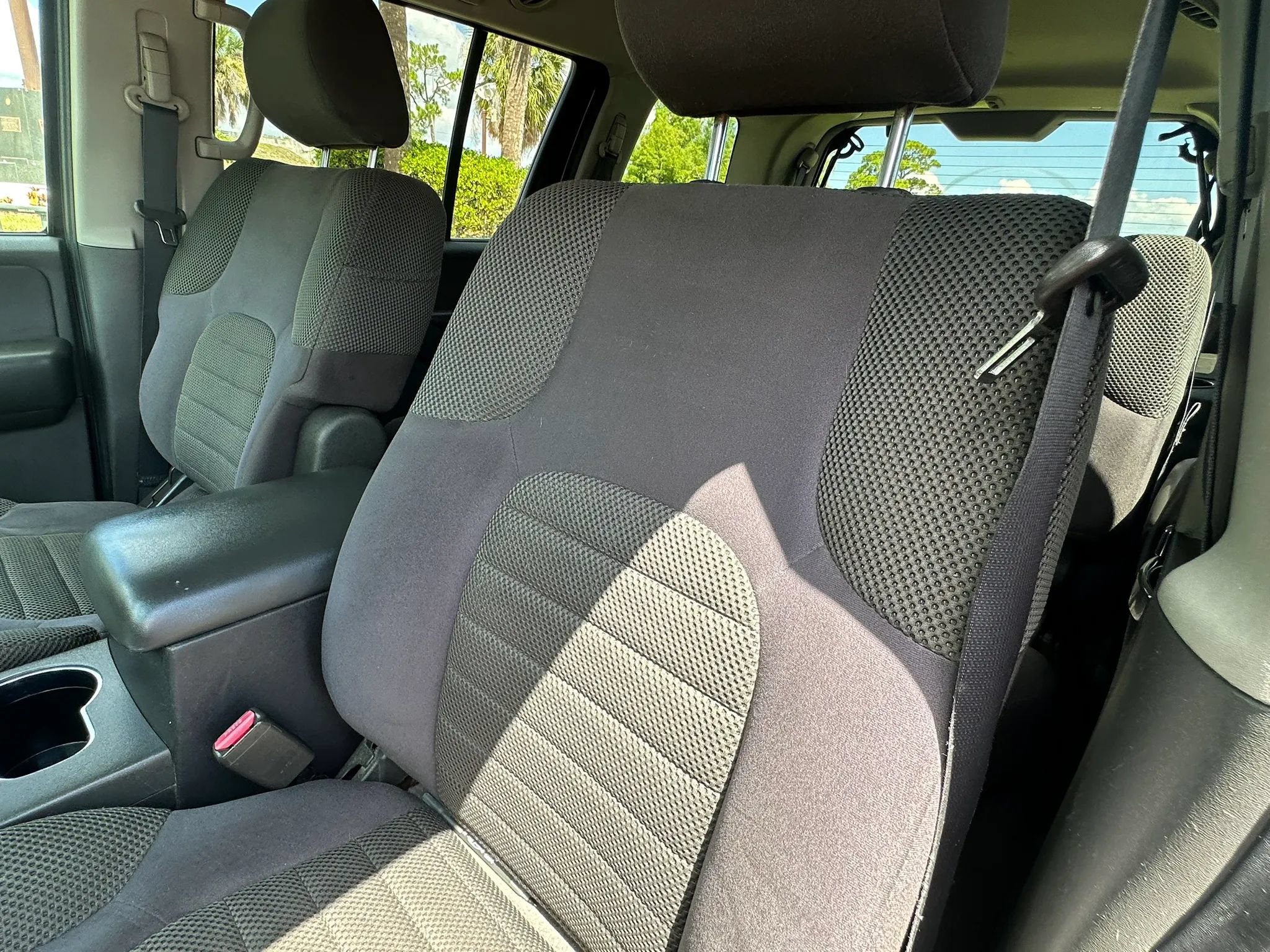 Used 2008 Nissan Pathfinder SE AWD/4WD image 34
