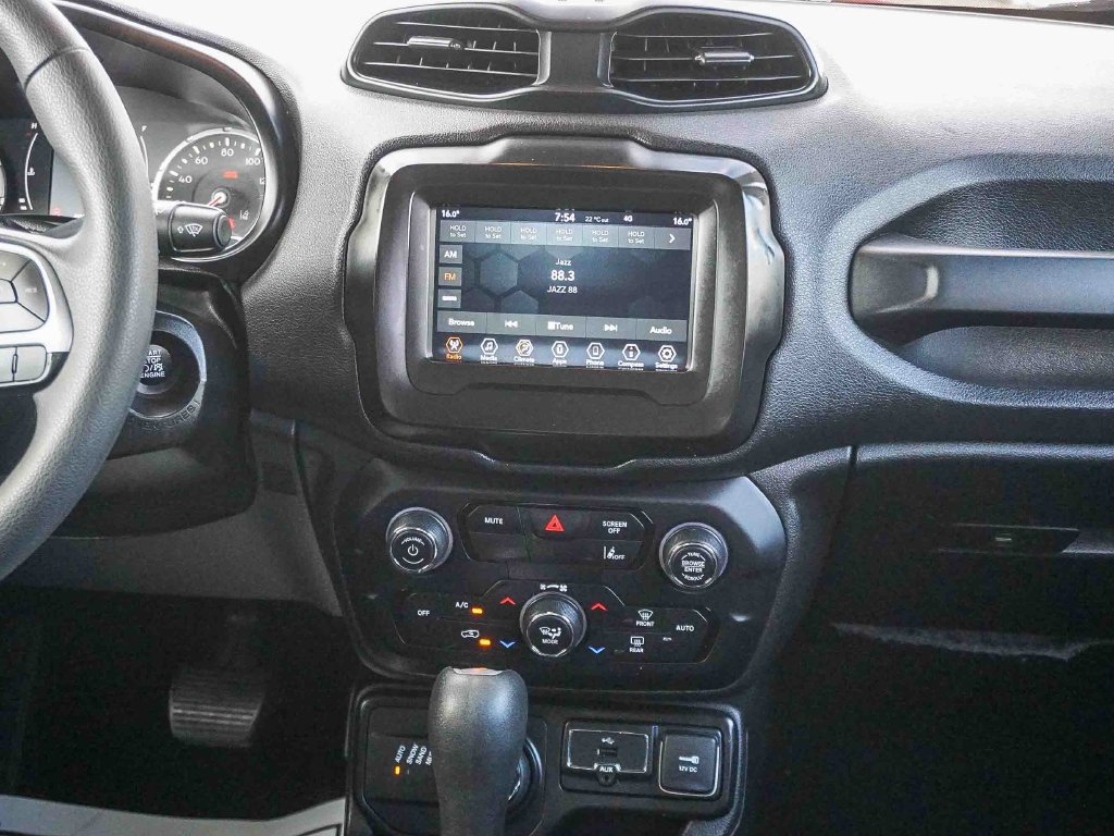 Used 2021 Jeep Renegade Sport AWD/4WD image 16