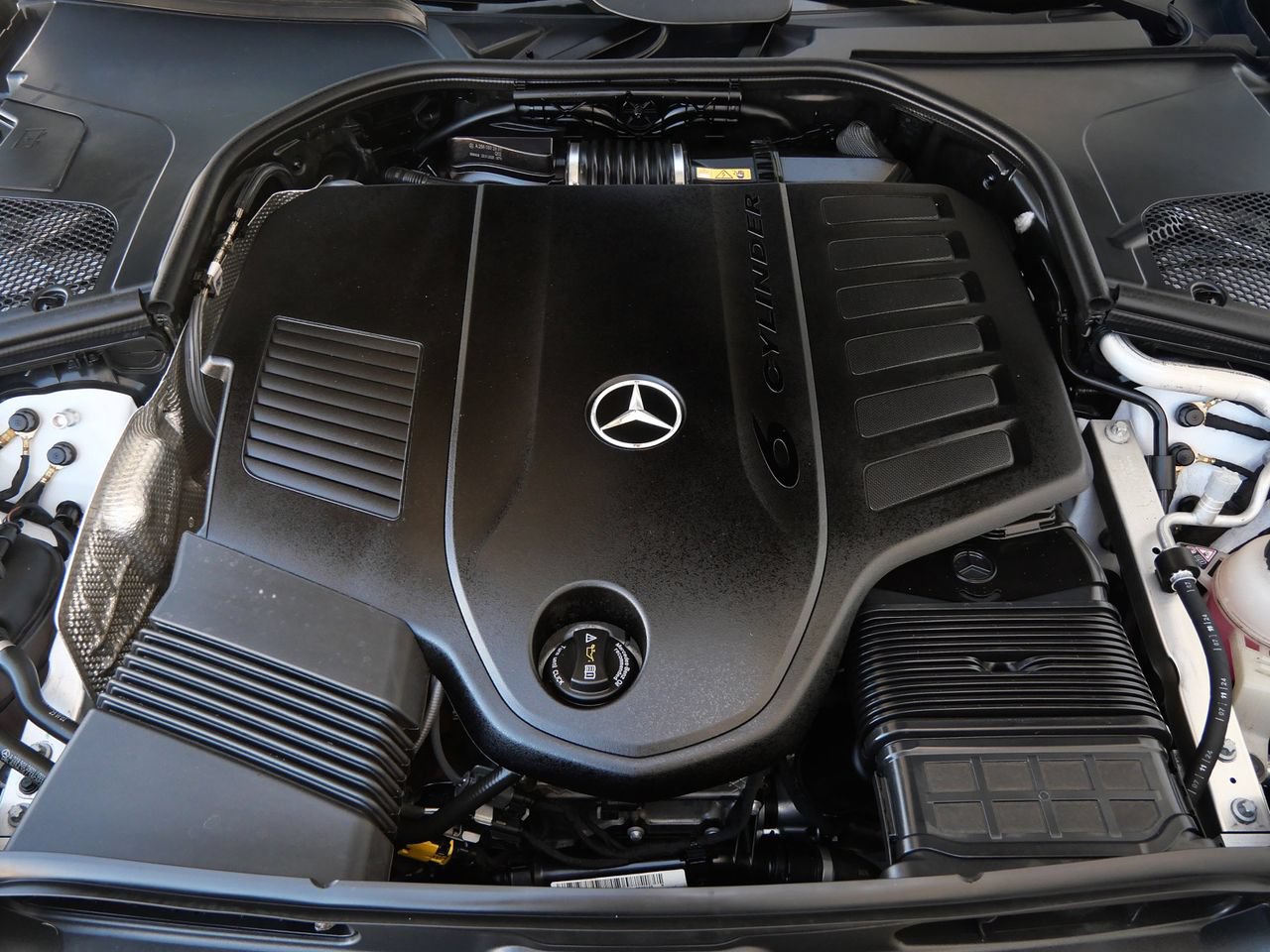 Used 2025 Mercedes-Benz S 580e 4MATIC Sedan image 23