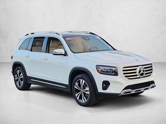 Used 2026 Mercedes-Benz GLB 250 image 3