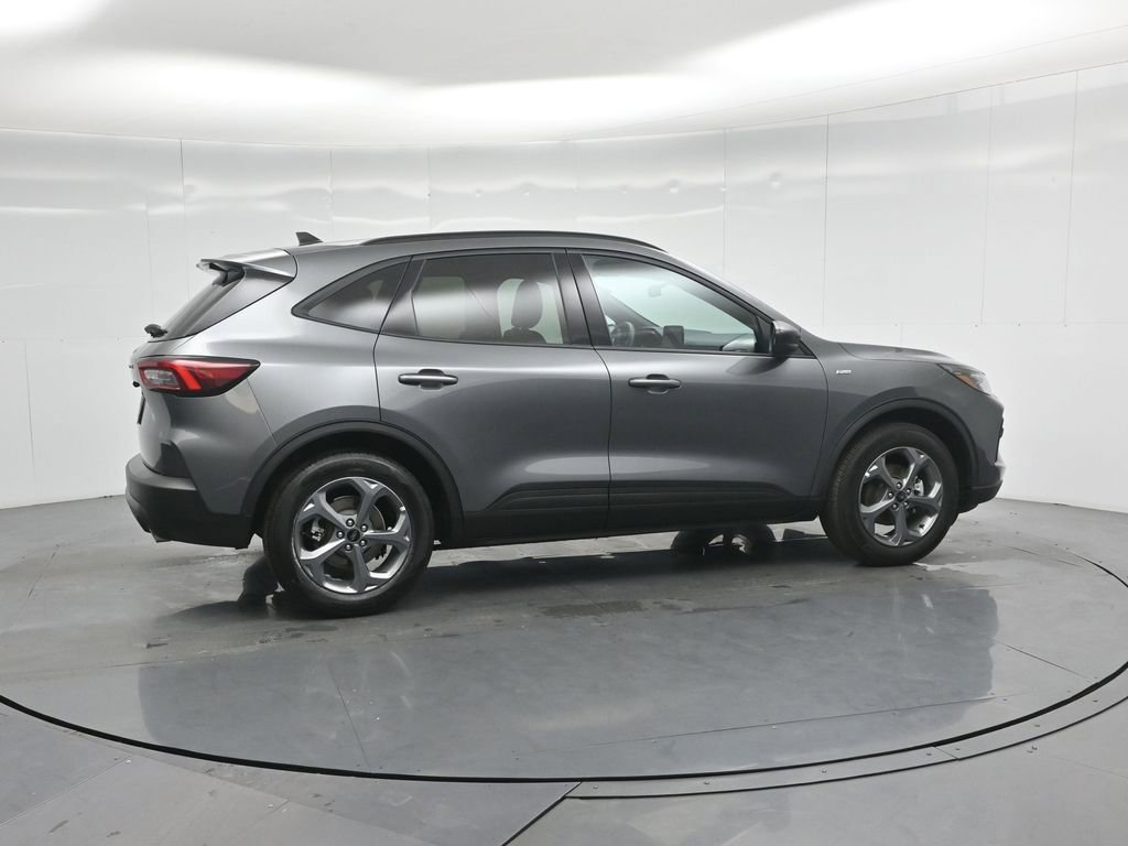 Certified 2025 Ford Escape ST-Line image 26