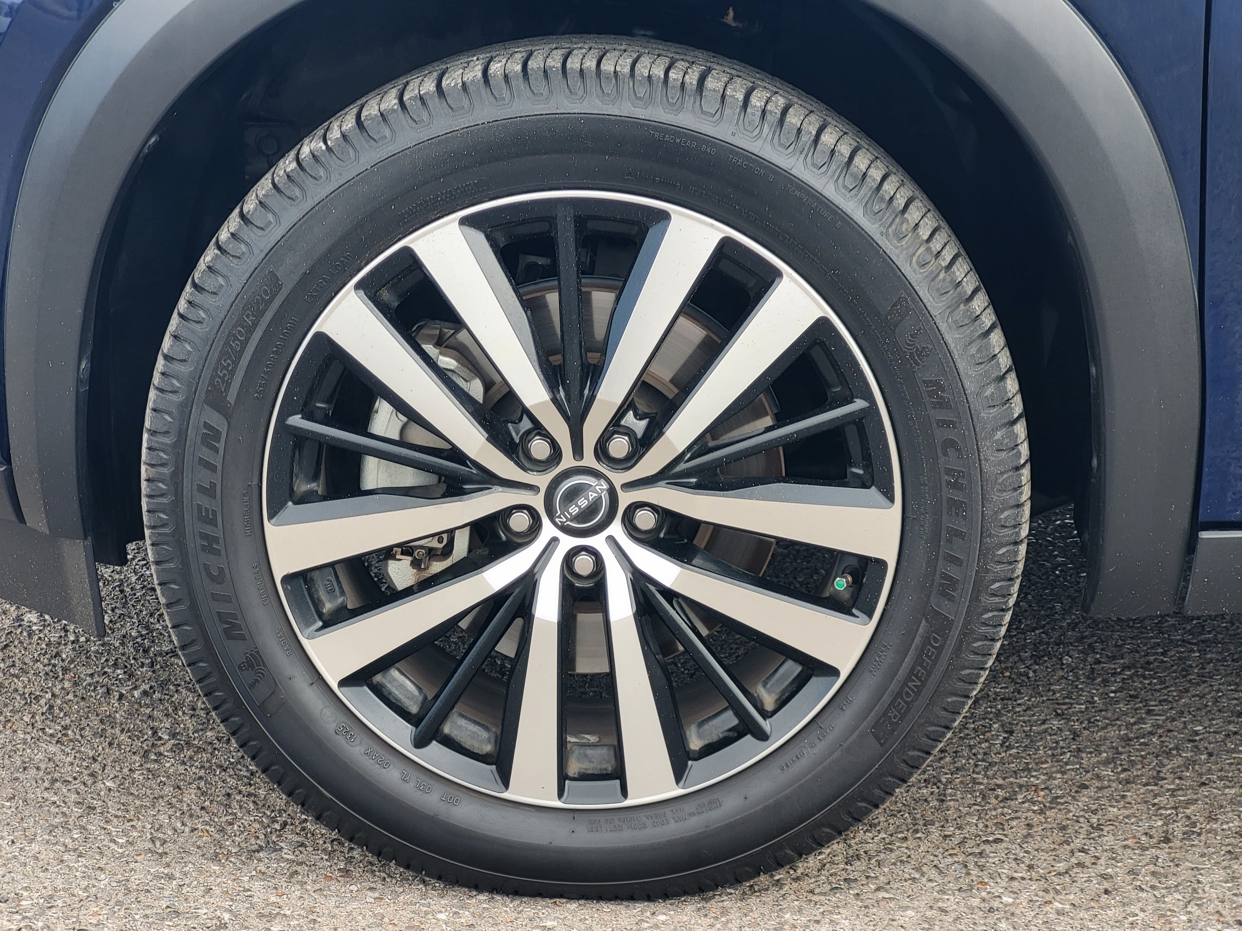 Certified 2023 Nissan Pathfinder Platinum FWD image 9