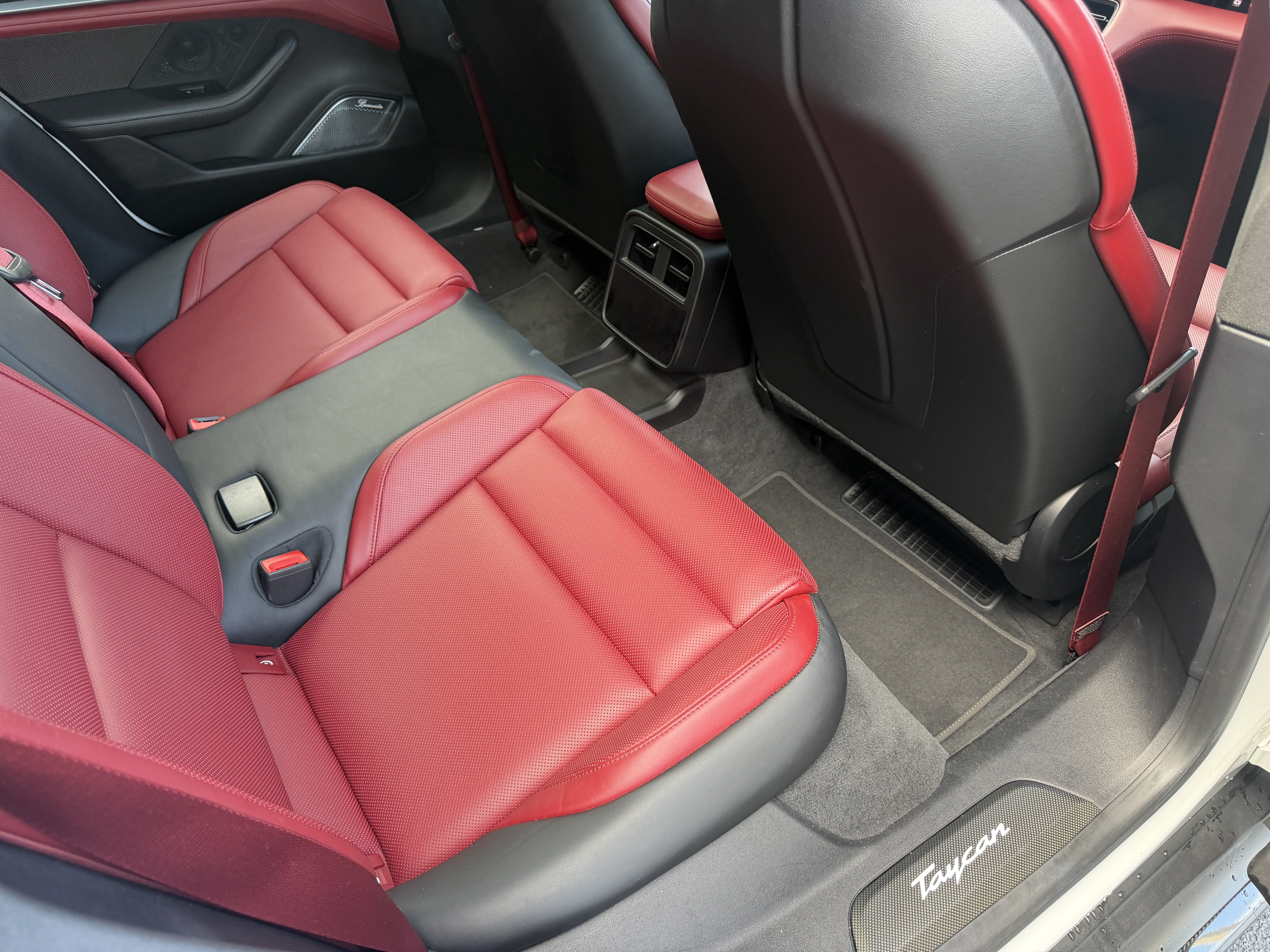 Certified 2020 Porsche Taycan Turbo S AWD/4WD image 18