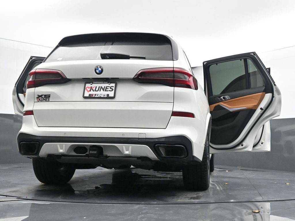 Used 2023 BMW X5 xDrive40i w/ Executive Package image 76
