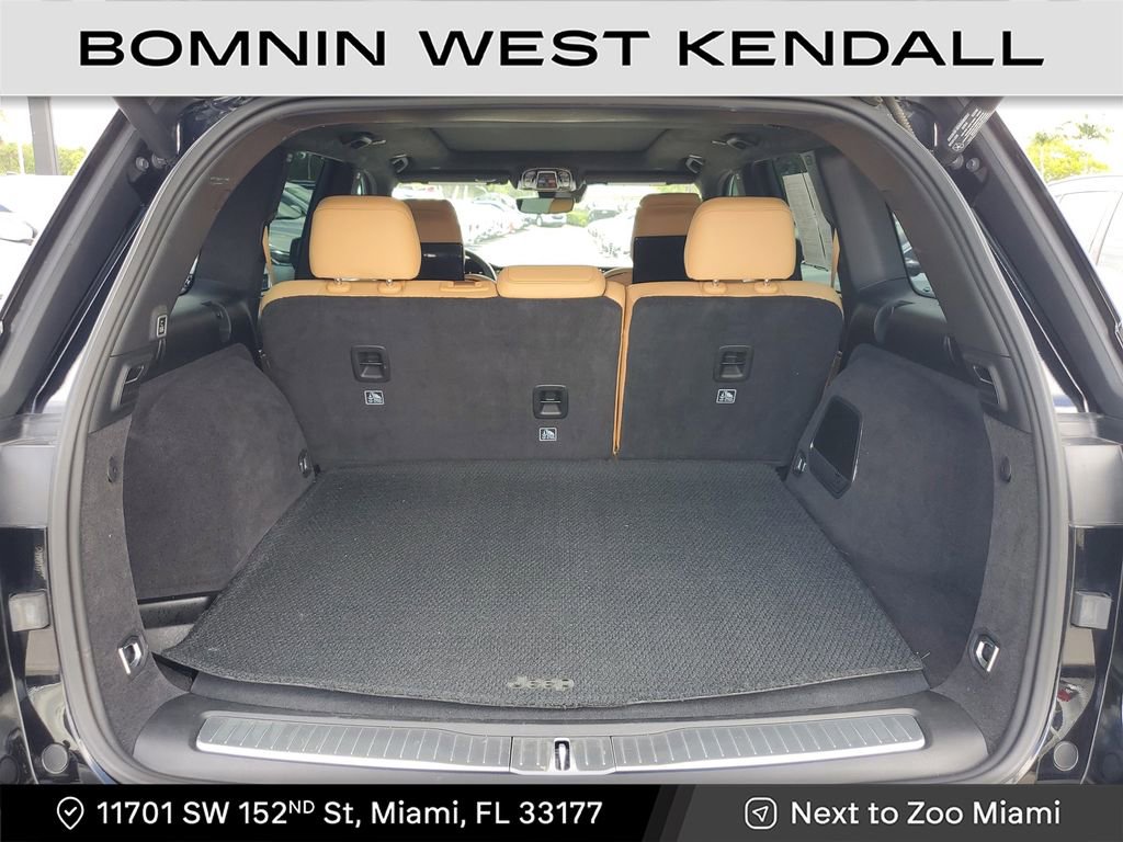 Used 2023 Jeep Grand Cherokee Summit image 11