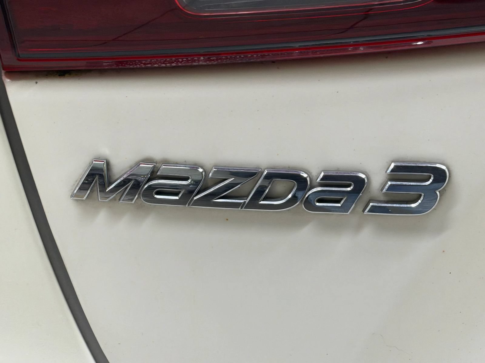 Used 2016 MAZDA MAZDA3 i Sport w/ Preferred Equipment Package FWD image 13