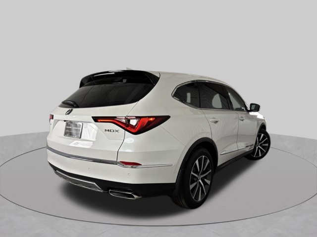 Certified 2026 Acura MDX w/ Technology Package FWD image 9