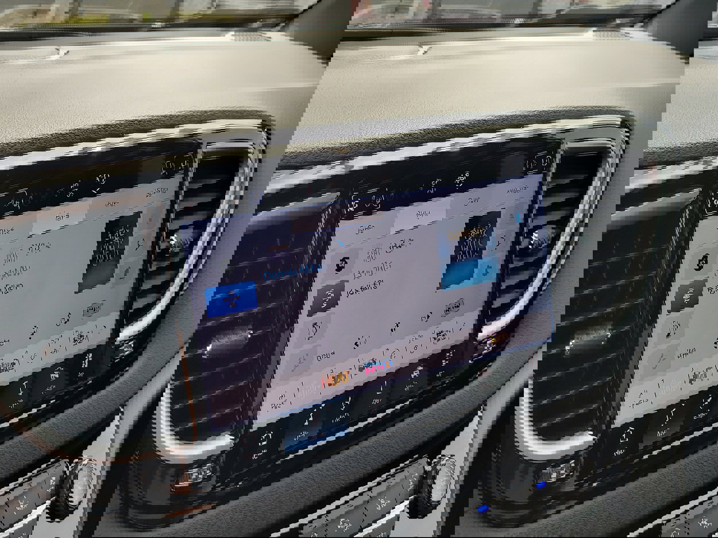 New 2026 Chrysler Voyager LX image 17