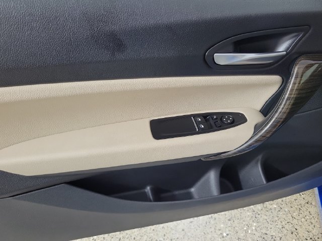 Used 2020 BMW 230i Coupe w/ Convenience Package RWD image 13