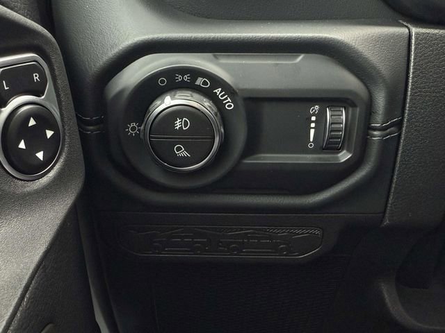 New 2026 Jeep Gladiator Sport image 18