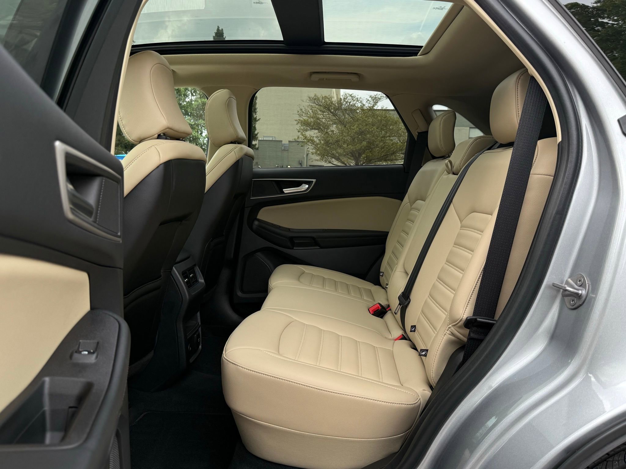 Used 2024 Ford Edge SEL w/ Convenience Package image 40