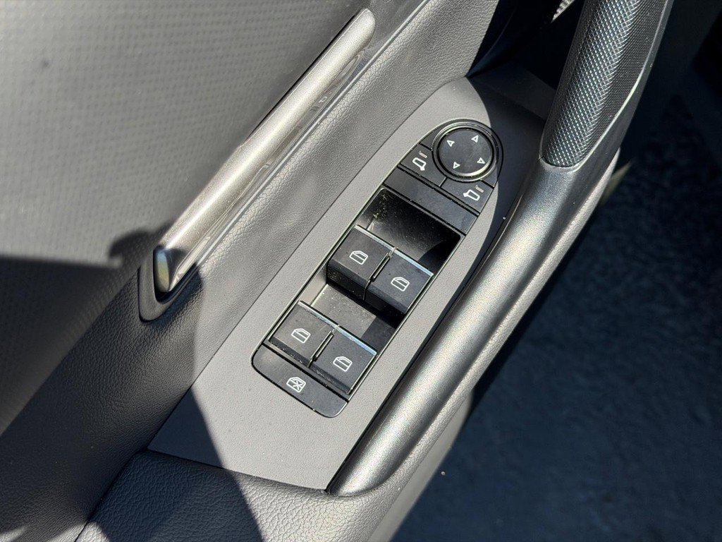 Used 2025 MAZDA CX-50 AWD 2.5 S w/ Premium Package image 15