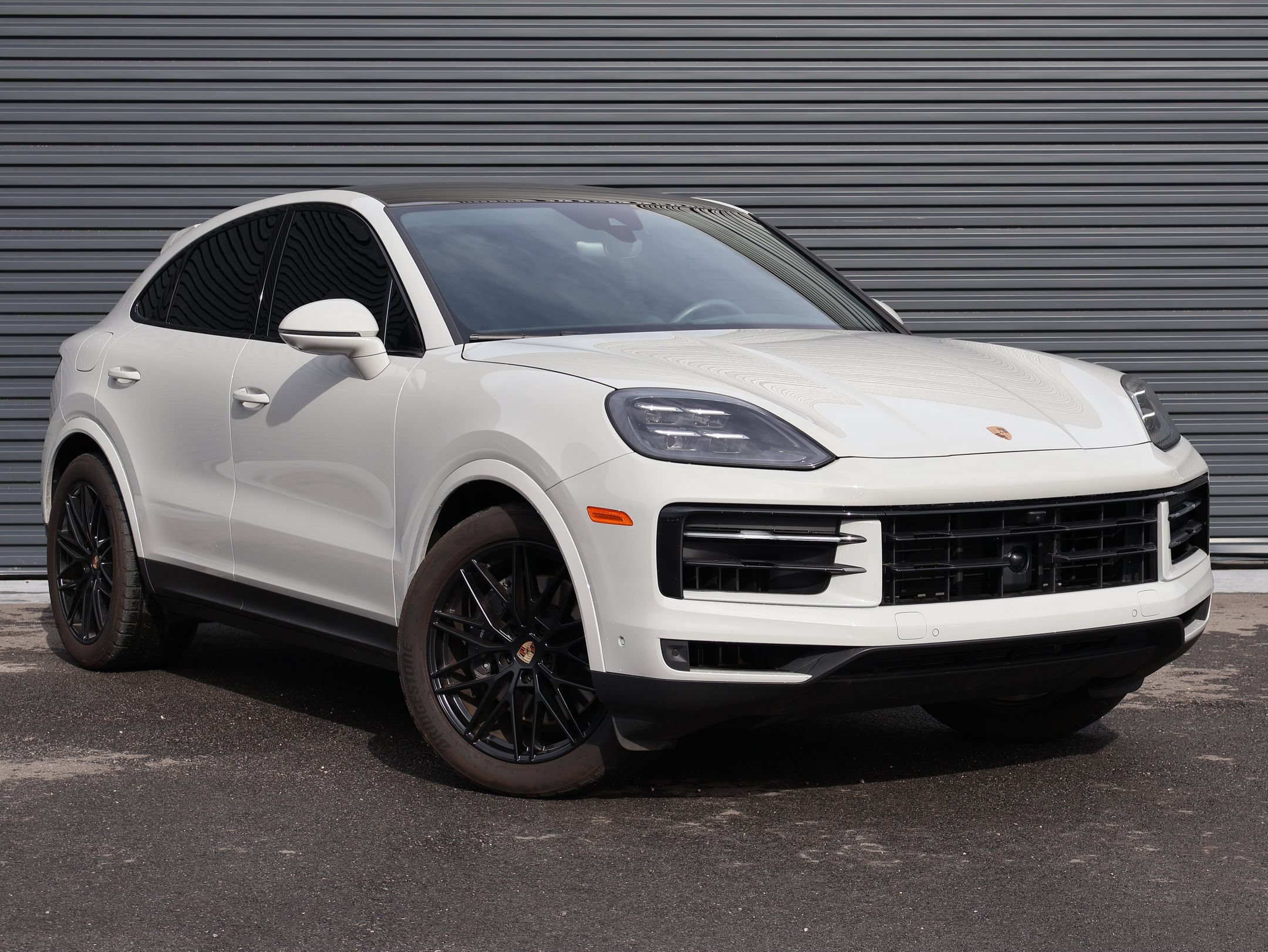 Certified 2025 Porsche Cayenne Coupe AWD/4WD image 8