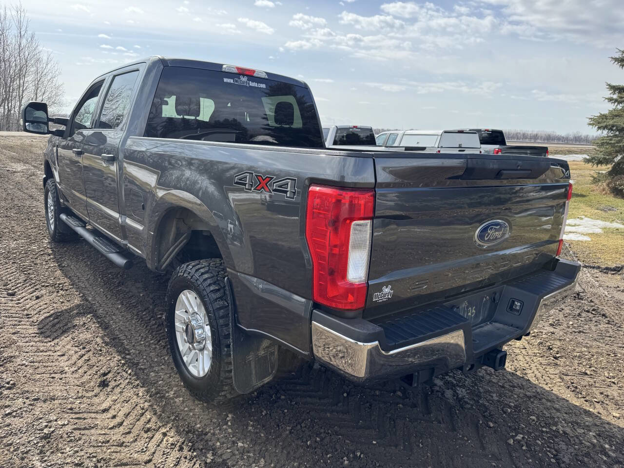 Used 2019 Ford F250 XLT w/ Camper Package image 24