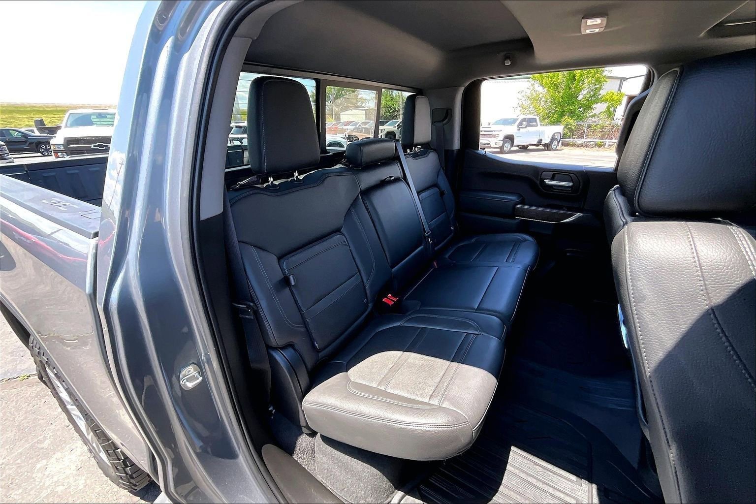 Used 2020 GMC Sierra 1500 Denali w/ LPO, GMC Protection Package AWD/4WD image 29