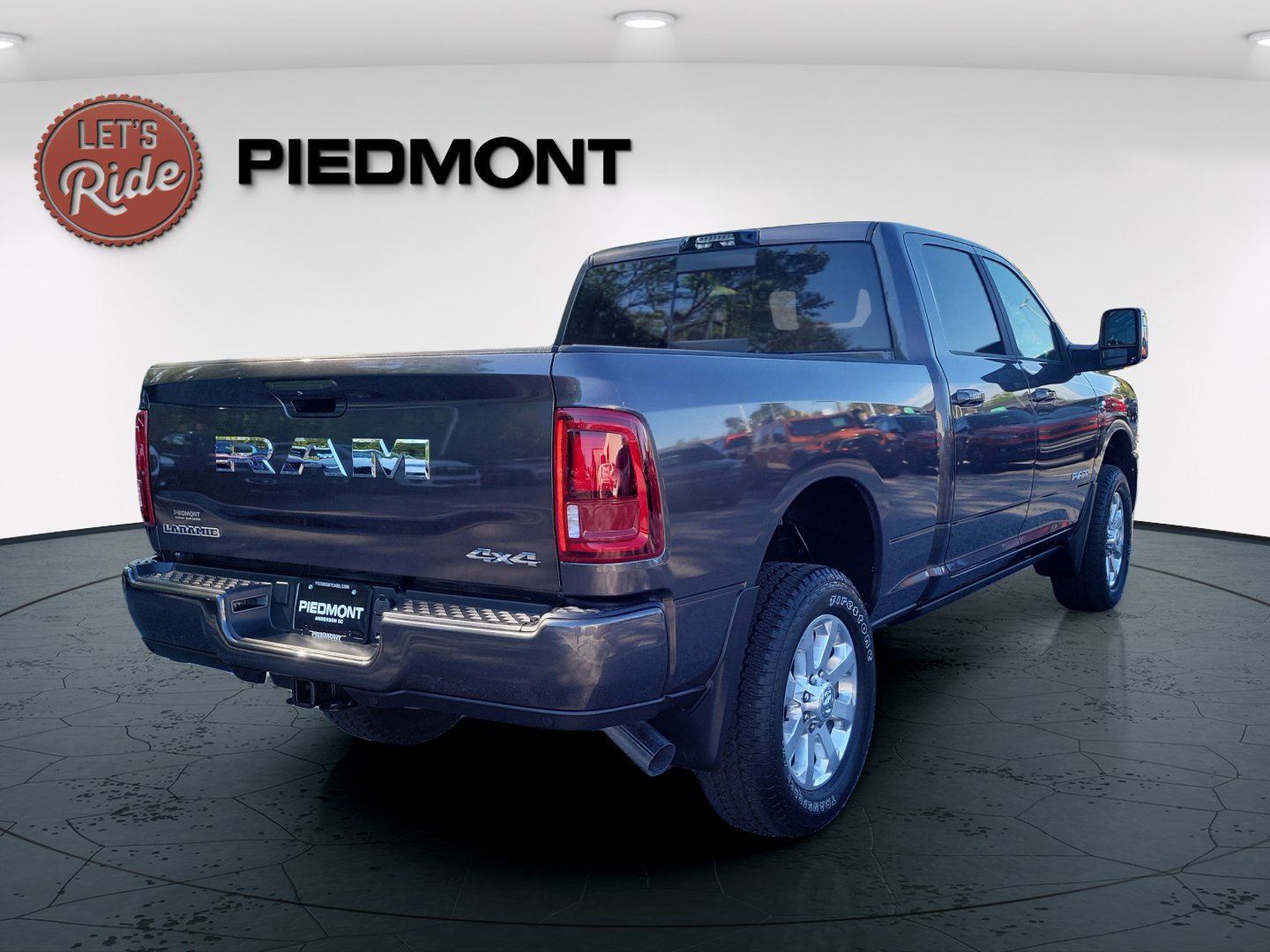 New 2026 RAM 2500 Laramie AWD/4WD image 6