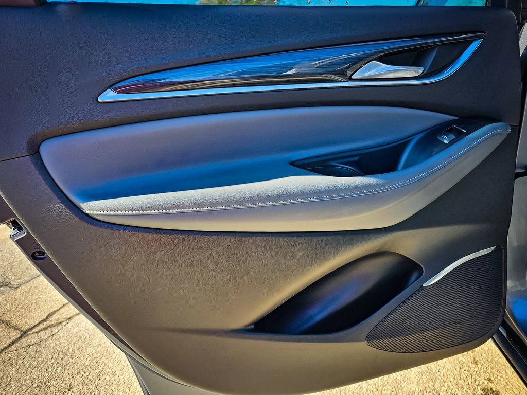 Used 2020 Buick Enclave Essence w/ Sound and Sites Package image 29