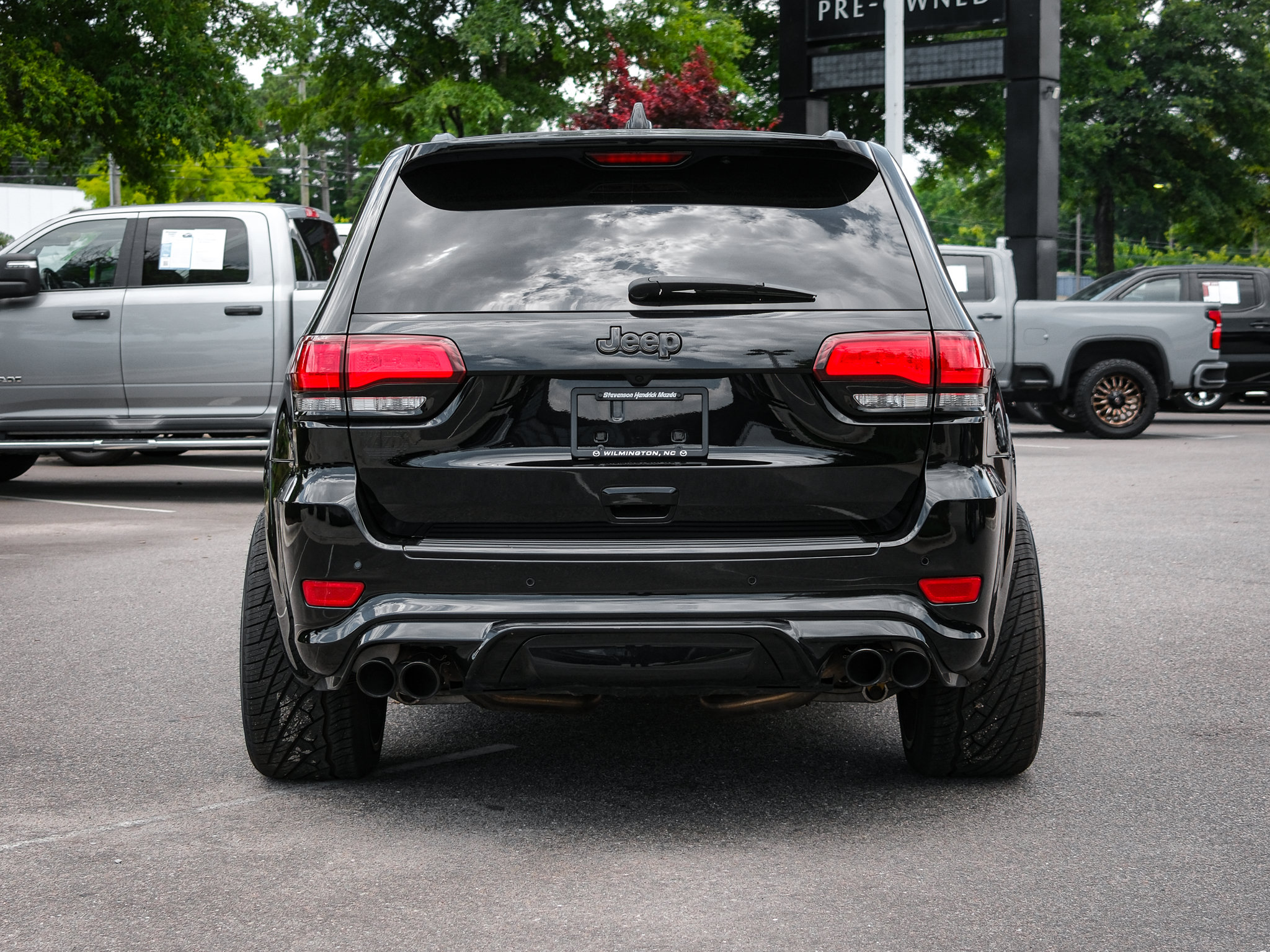 Used 2018 Jeep Grand Cherokee Trackhawk AWD/4WD image 9