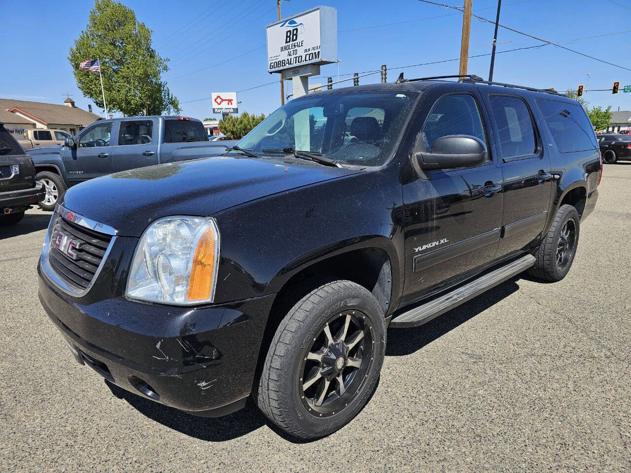 Used 2013 GMC Yukon XL SLT w/ SLT-2 Equipment Package