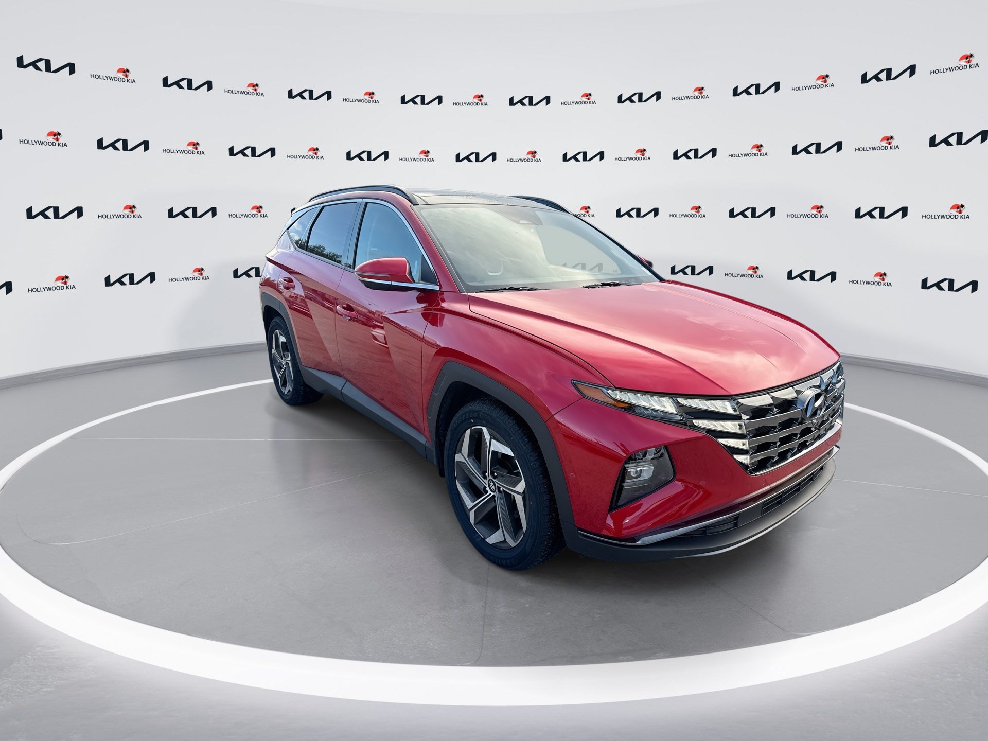 Used 2023 Hyundai Tucson Limited FWD image 2
