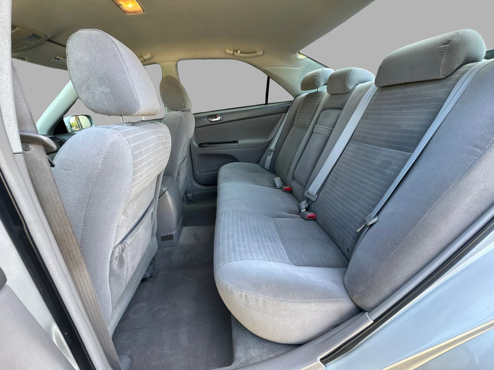 Used 2005 Toyota Camry LE FWD image 32