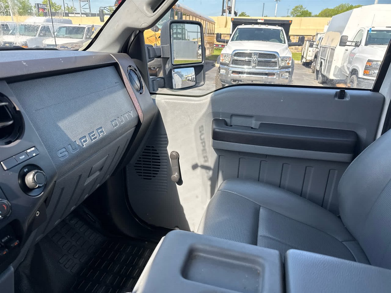 Used 2011 Ford F550 2WD Regular Cab Super Duty w/ Payload Upgrade Pkg image 18