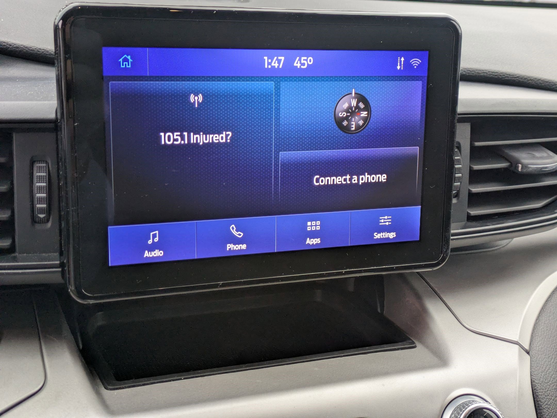 Used 2021 Ford Explorer XLT image 12