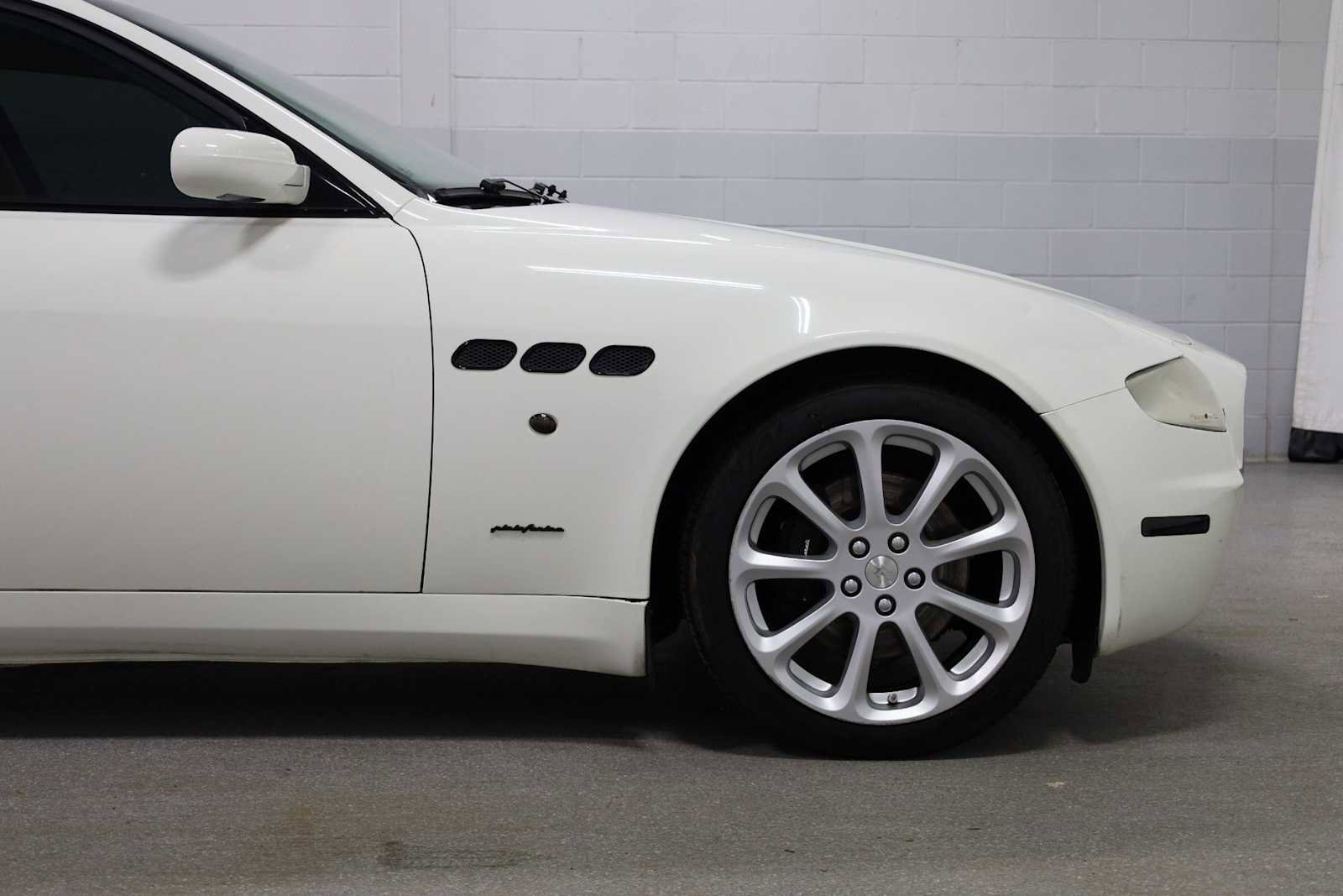 Used 2007 Maserati Quattroporte image 11