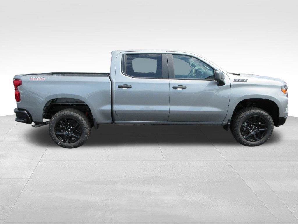 New 2026 Chevrolet Silverado 1500 Custom Trail Boss w/ LPO, Dark Essentials Package AWD/4WD image 7
