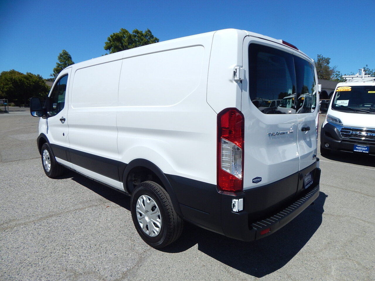Used 2025 Ford Transit 250 Low Roof w/ Exterior Upgrade Package RWD image 6